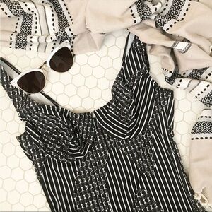 Else Black and White Women’s Maillot Roxy